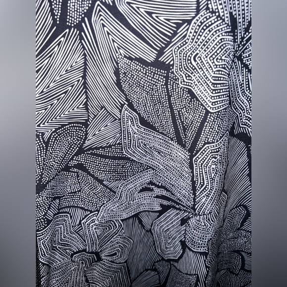 Lululemon Dottie Tribe Cool Racerback Tank - Picture 5 of 9